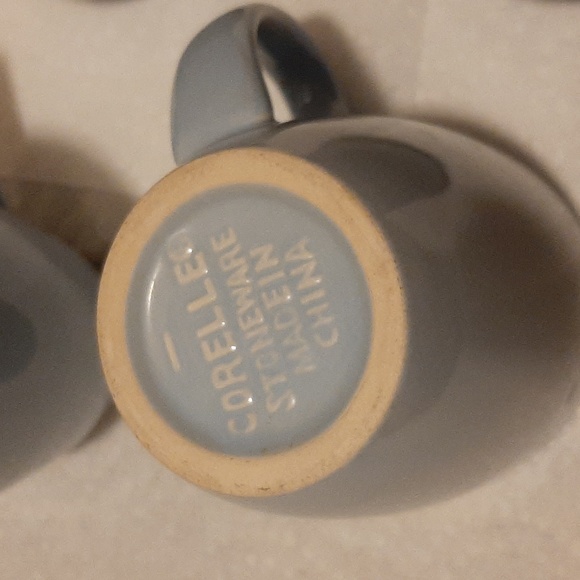 Set of 4 Corelle Stoneware Mugs - Picture 2 of 2